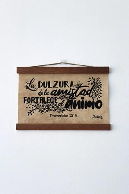 Pergamino de Pared Pequeño