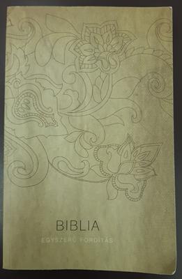 Biblia egyszerű fordítás női borító