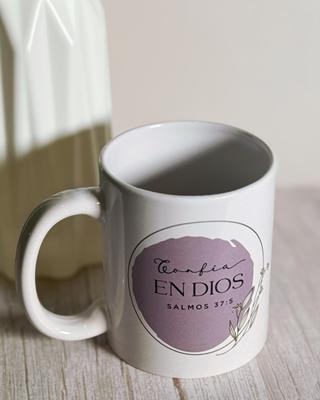 Confía en Dios | Taza Minimalista (Cerámica)