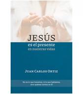 Jesús es el Presente en Nuestras Vidas (Tapa Rústica)