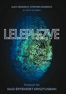 Leleplezve (Papír)