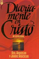 Diariamente en Cristo (Rústica) [Devocional]
