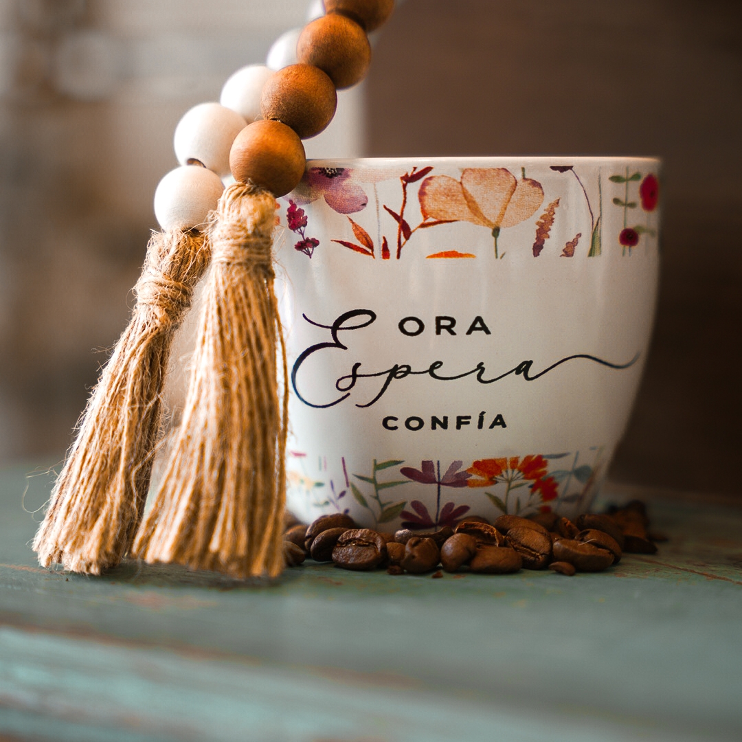 Taza Ora, Espera, Confía